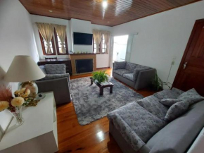 MARAVILHOSA ! Linda Casa recém-reformada